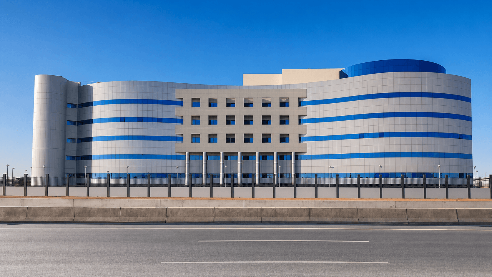 الإشراف على إنشاء مبنى المديرية العامة للمياه بسكاكا